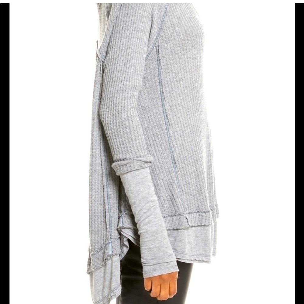 Free People oversized Laguna thermal thumb holes in light heather gray size XS - Picture 5 of 14
